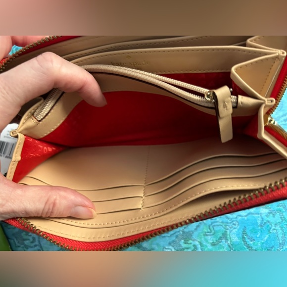 Kate Spade Grey Street Geranium Wallet - Picture 4 of 10